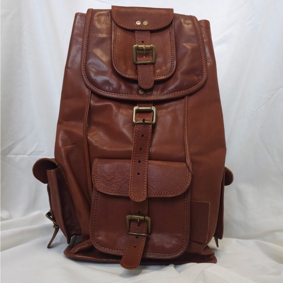 Nila Vintage Backpack